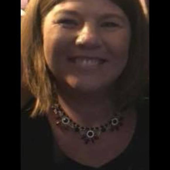 Meet your Posher, Karen - Picture 1 of 1